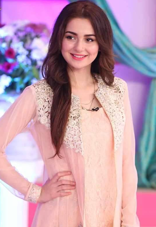 Hania Aamir: The Pakistani Star Who Won Indian Hearts h8