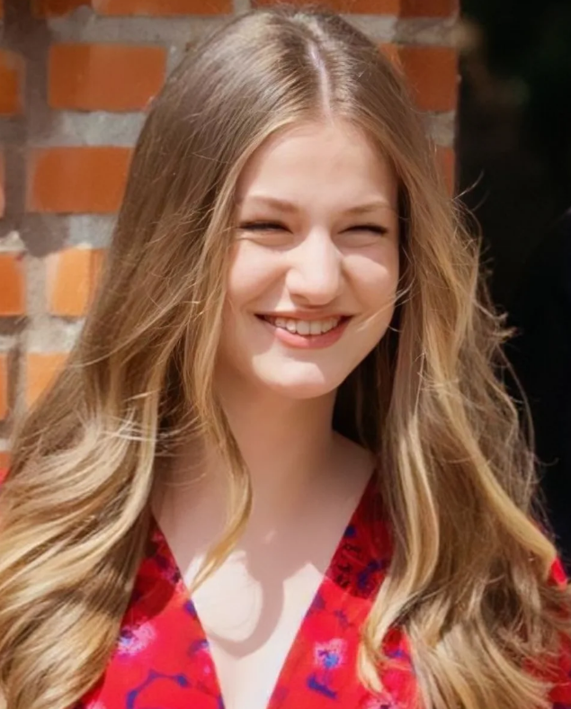 Princess Leonor of Spain: Spain’s Future Queen and Commander-in-Chief pl1