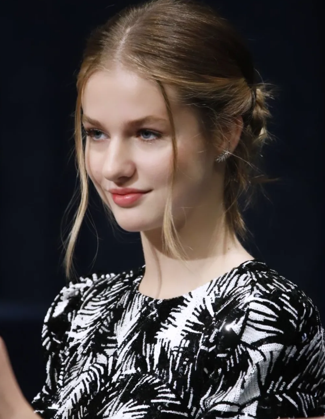 Princess Leonor of Spain: Spain’s Future Queen and Commander-in-Chief pl5