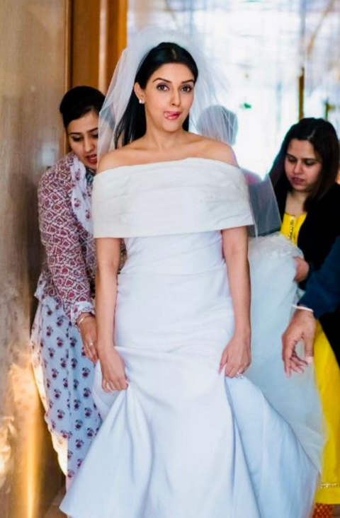 Asin Thottumkal: From Kollywood Queen to Cherished Family Life -A Complete Biography rahul